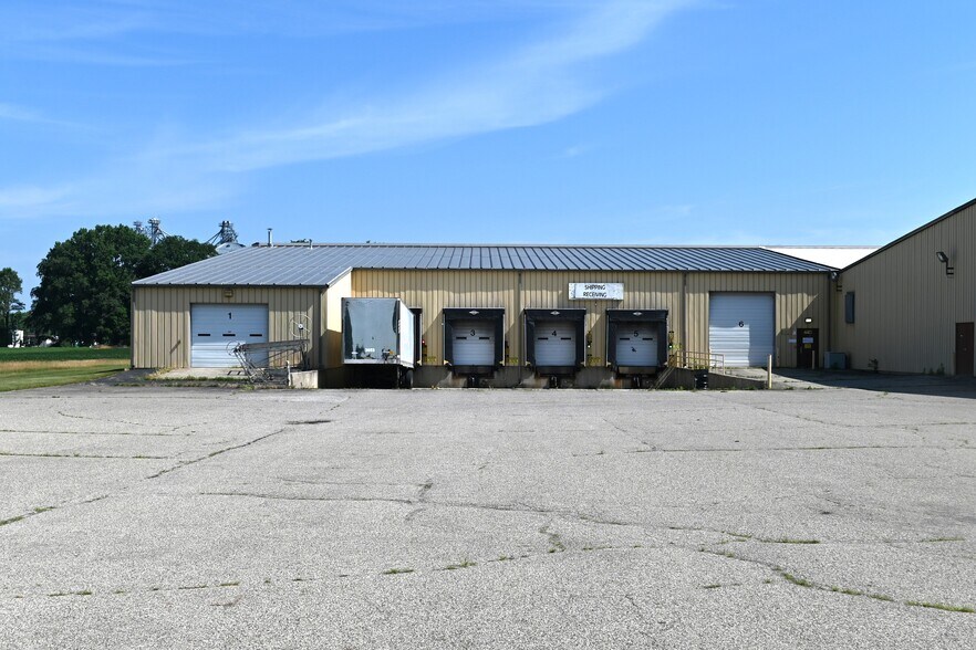 7346 W 400 N, Rochester, IN for sale - Building Photo - Image 3 of 12