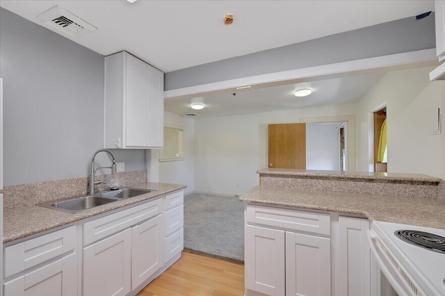 900-906 2nd St, Sacramento, CA à louer - Photo intérieure - Image 3 de 21