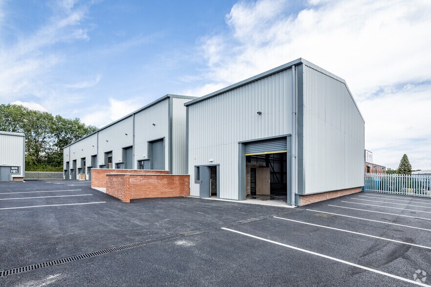 Stone Hill Rd, Bolton à louer - Photo du bâtiment - Image 3 de 4