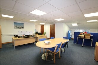 Sherfield English Ln, Plaitford for lease Interior Photo- Image 1 of 10