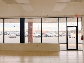 13408-13450 Jefferson Davis Hwy, Woodbridge, VA for lease Interior Photo- Image 2 of 3