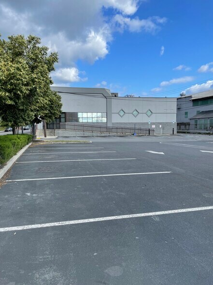 124 S Front St, Harrisburg, PA à louer - Photo du bâtiment - Image 2 de 6