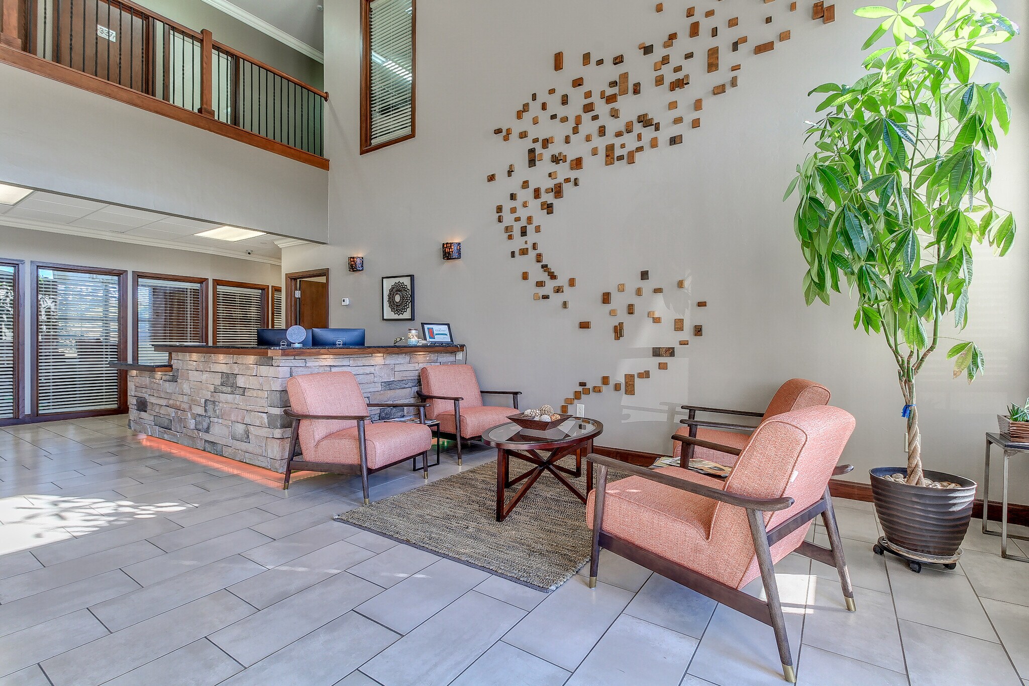 2524 N Broadway, Edmond, OK à louer Hall d’entrée- Image 1 de 16
