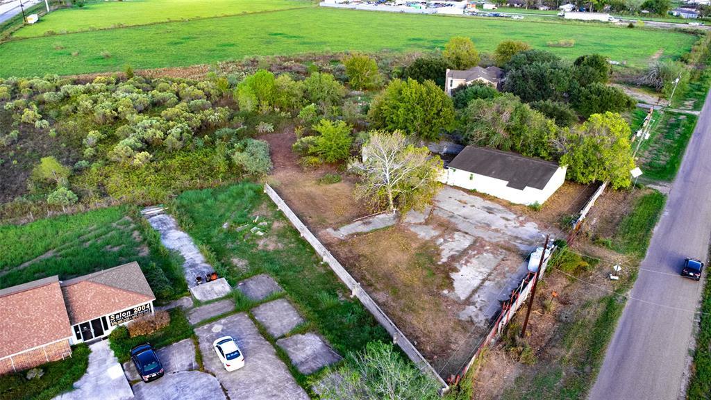 117 County Road 227, East Bernard, TX for sale Primary Photo- Image 1 of 25