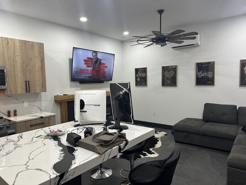 201 NE 20th St, Ocala, FL à vendre - Photo intérieure - Image 2 de 20