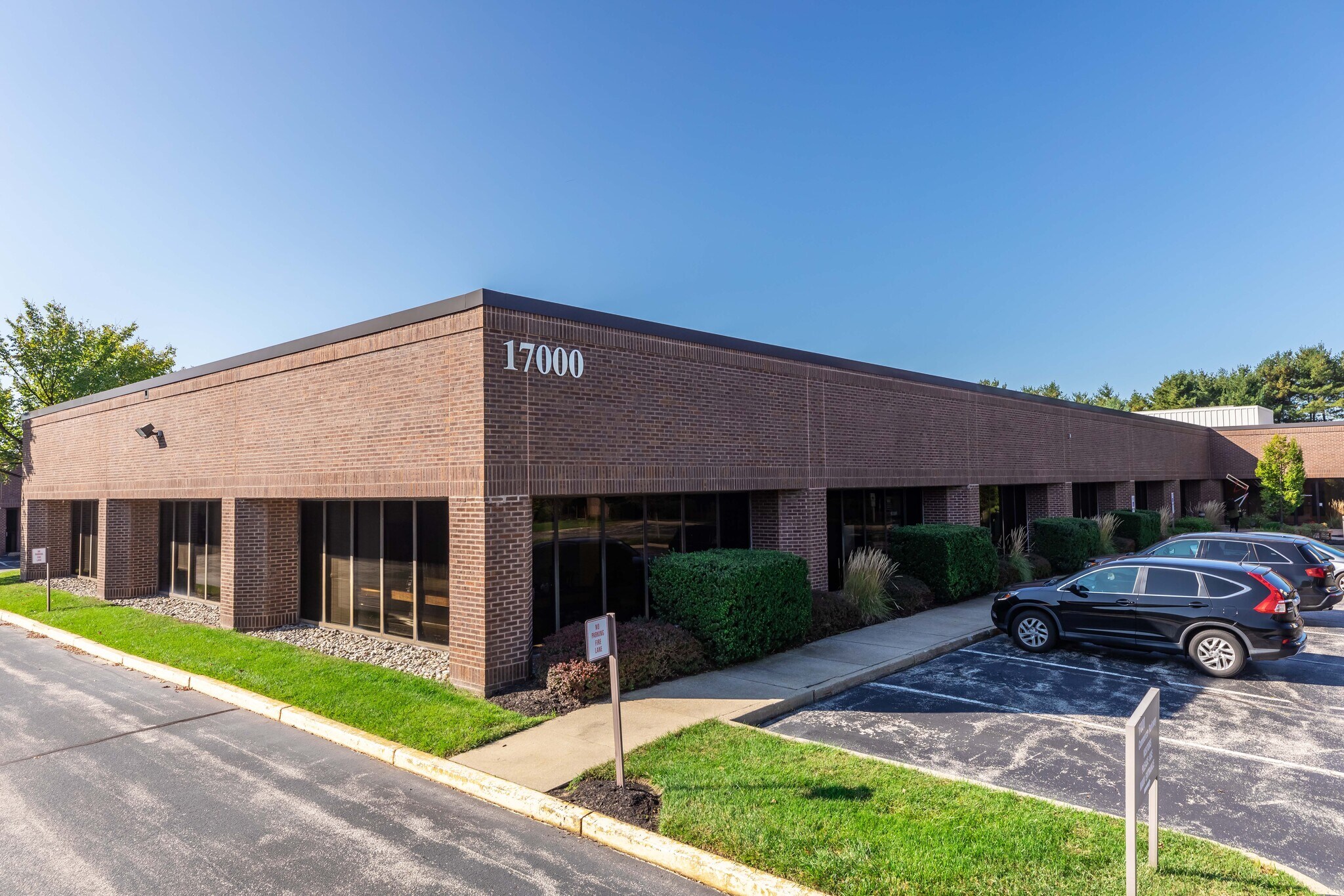 11000 Commerce Pky, Mount Laurel, NJ à louer Photo du bâtiment- Image 1 de 8