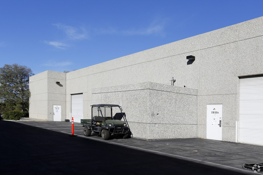 2655 Park Center Dr, Simi Valley, CA for lease - Building Photo - Image 3 of 3