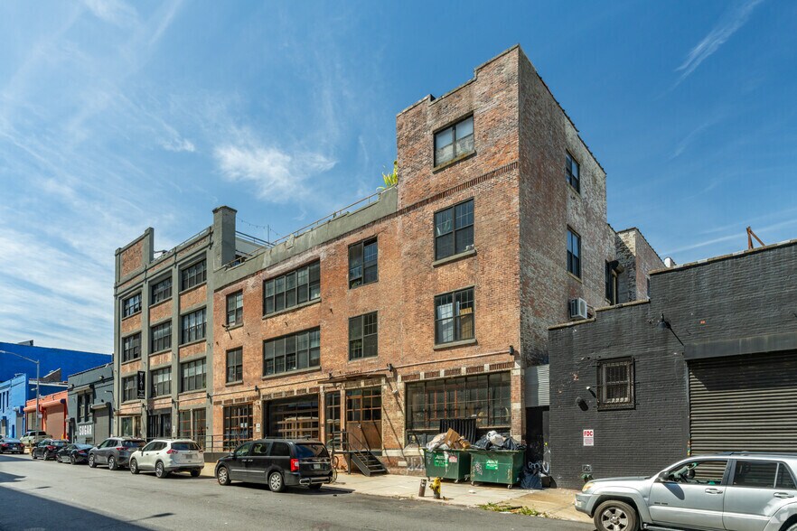 36 Waverly Ave, Brooklyn, NY à louer - Photo du bâtiment - Image 3 de 6