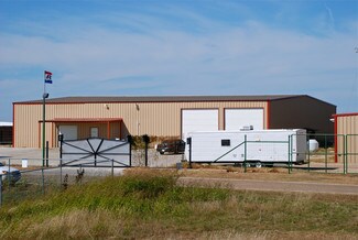 Plus de détails pour 1002 Highland Rd, Cleburne, TX - Industriel à louer