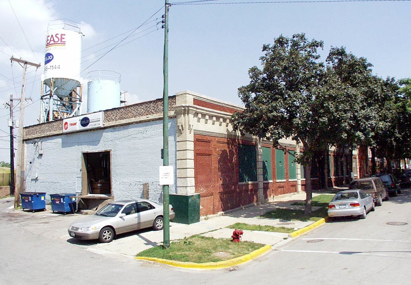 2700 N Campbell Ave, Chicago, IL for sale - Primary Photo - Image 1 of 19