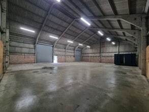 High St, Langford à louer Photo intérieure- Image 2 de 3