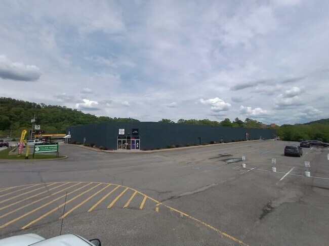 Plus de détails pour 1489 Milford St, Clarksburg, WV - Bureau à vendre