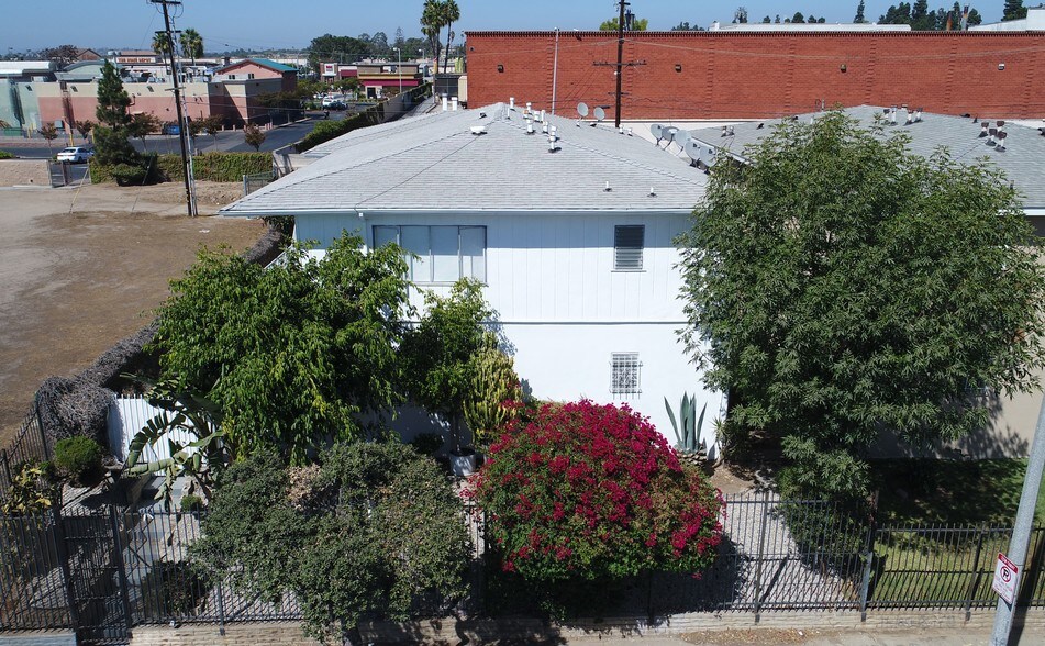 3213 Bartdon Ave, Inglewood, CA à vendre - Photo du bâtiment - Image 2 de 15
