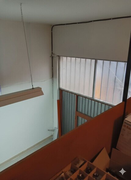 Retail in Pamplona for sale - Interior Photo - Image 2 of 6