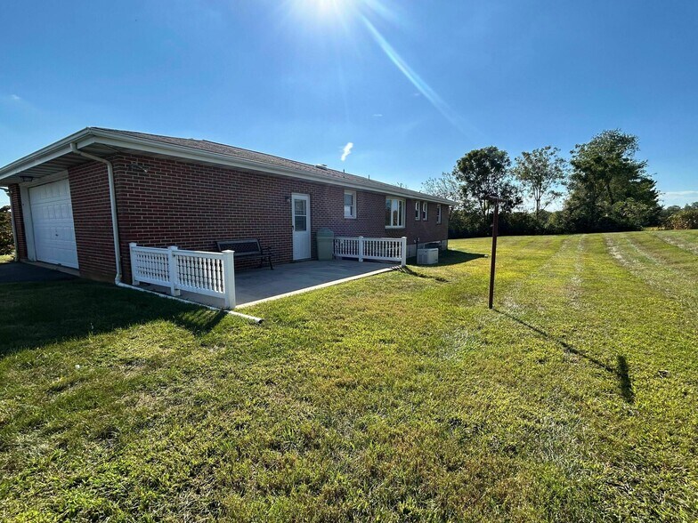 4131 W Lincoln Hwy, Parkesburg, PA à louer - Photo du bâtiment - Image 3 de 8