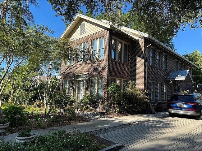 Plus de détails pour 5205 N Central Ave, Tampa, FL - Multi-résidentiel à vendre