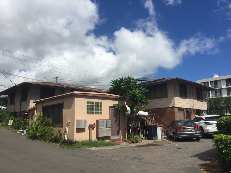 2825-2827 Waialae Ave, Honolulu, HI à vendre - Photo principale - Image 1 de 1