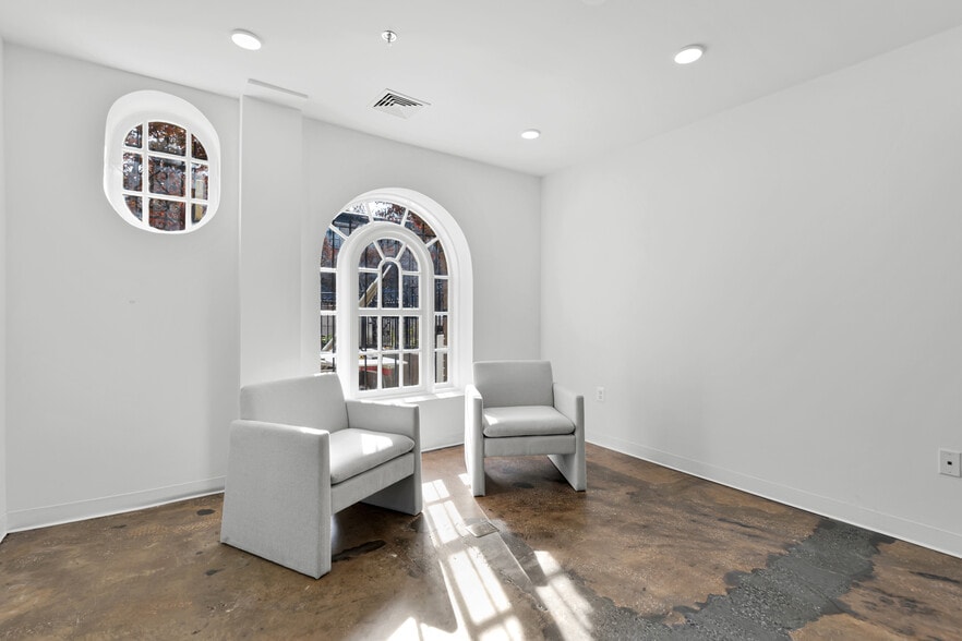 2301 Calvert St NW, Washington, DC for lease - Interior Photo - Image 3 of 10
