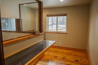 Plus de détails pour 11020 Trails End Ct, Truckee, CA - Local d'activités à louer