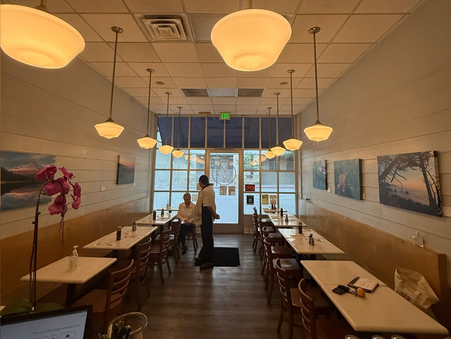 28 N Los Robles Ave, Pasadena, CA à louer Photo principale- Image 1 de 19