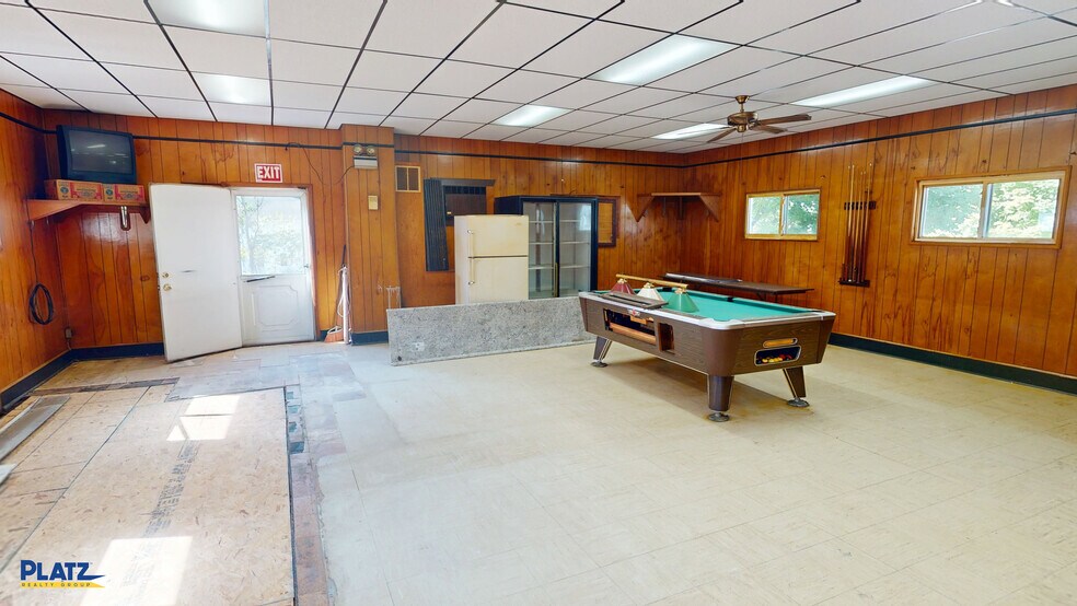 404 Fulton St, Niles, OH à vendre - Photo du bâtiment - Image 2 de 17