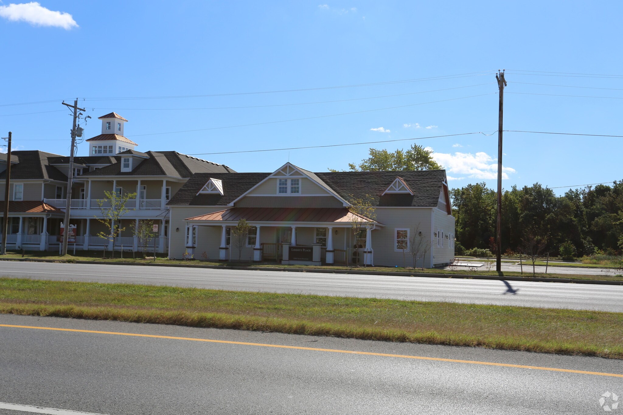 4560 Crain Hwy, White Plains, MD for lease Building Photo- Image 1 of 8