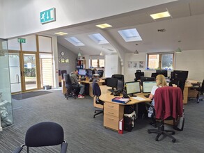 Great Danegate, Eridge Green for lease Interior Photo- Image 1 of 8