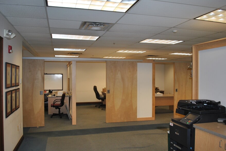 1361 E 55th St, Cleveland, OH for sale - Building Photo - Image 2 of 7