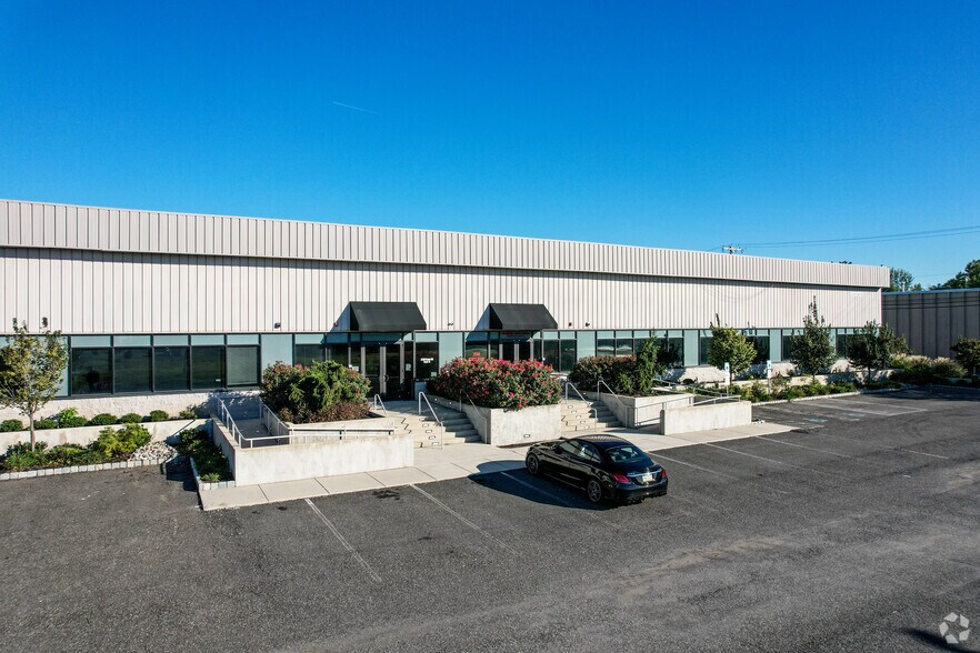 2500 State Rd, Bensalem, PA à louer - Photo du bâtiment - Image 2 de 11