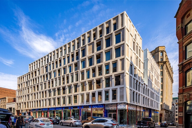 Plus de détails pour 250 Rue Notre-Dame O, Montréal, QC - Commerce de détail à louer