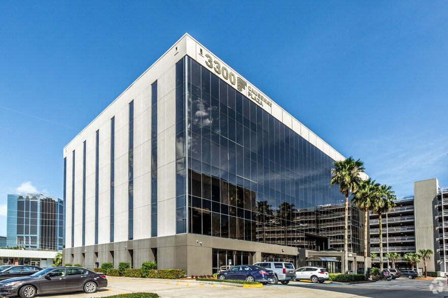 3300 W Esplanade Ave S, Metairie, LA à louer - Photo principale - Image 1 de 13