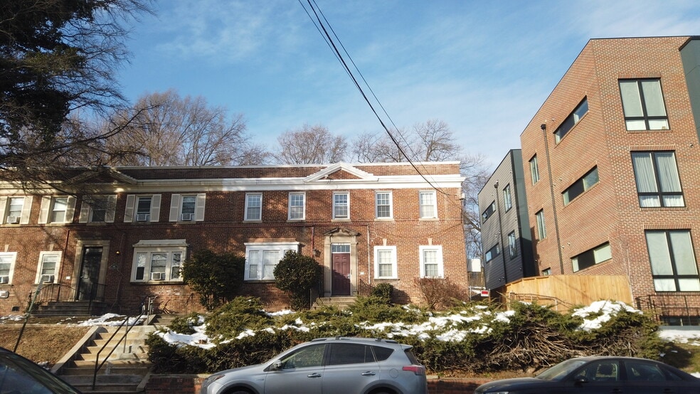 820 Taylor St NE, Washington, DC for sale - Building Photo - Image 1 of 4