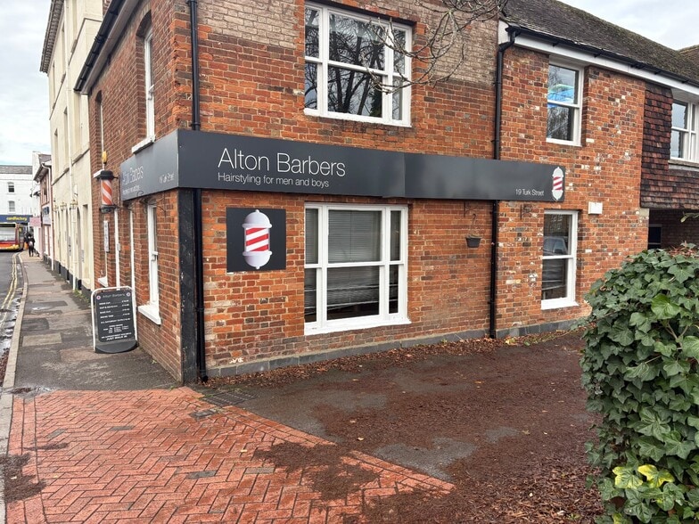 19-19A Turk St, Alton for lease - Building Photo - Image 2 of 2