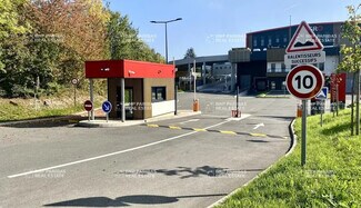 Plus de détails pour Local d'activités à louer
