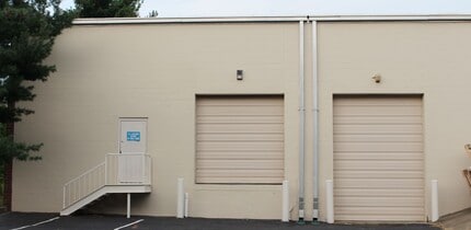 3595 Mayland Ct, Richmond, VA à louer Photo du bâtiment- Image 2 de 3