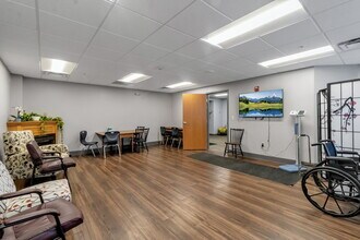 2355 Union Rd, Cheektowaga, NY à louer Photo intérieure- Image 2 de 6