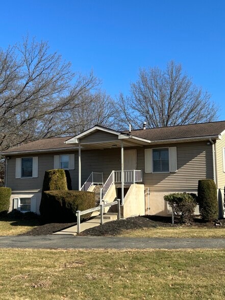 2418 & 2388 S Main St, Mansfield, PA à vendre - Photo du bâtiment - Image 3 de 3