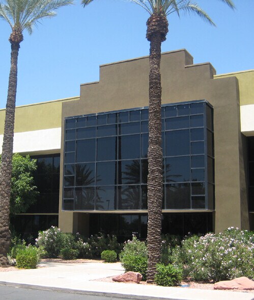 3001 S 35th St, Phoenix, AZ à louer - Photo du bâtiment - Image 3 de 4
