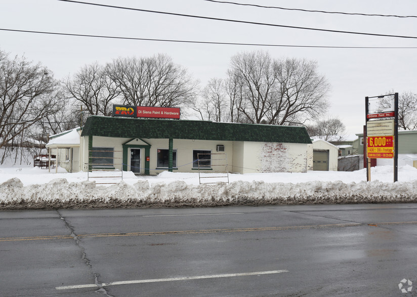 50 S Central Ave, Mechanicville, NY à vendre - Photo principale - Image 1 de 1