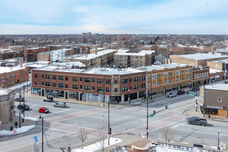 4312 N Pulaski Rd, Chicago, IL à louer - Aérien - Image 2 de 10