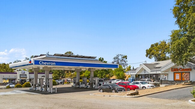 More details for 13778 Mono Way, Sonora, CA - Retail for Sale