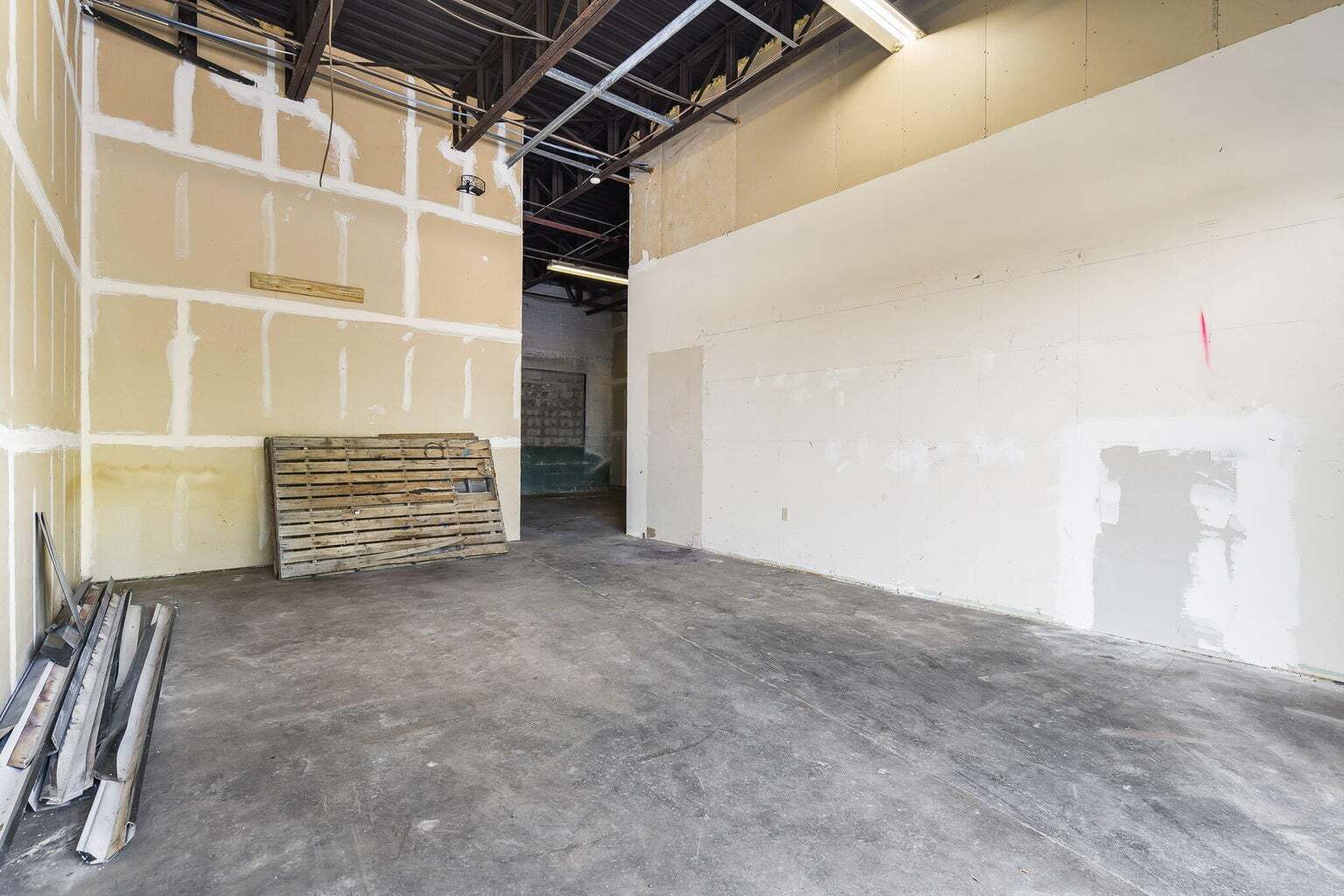 215 N Grant Ave, Springfield, MO à louer Photo intérieure- Image 1 de 21