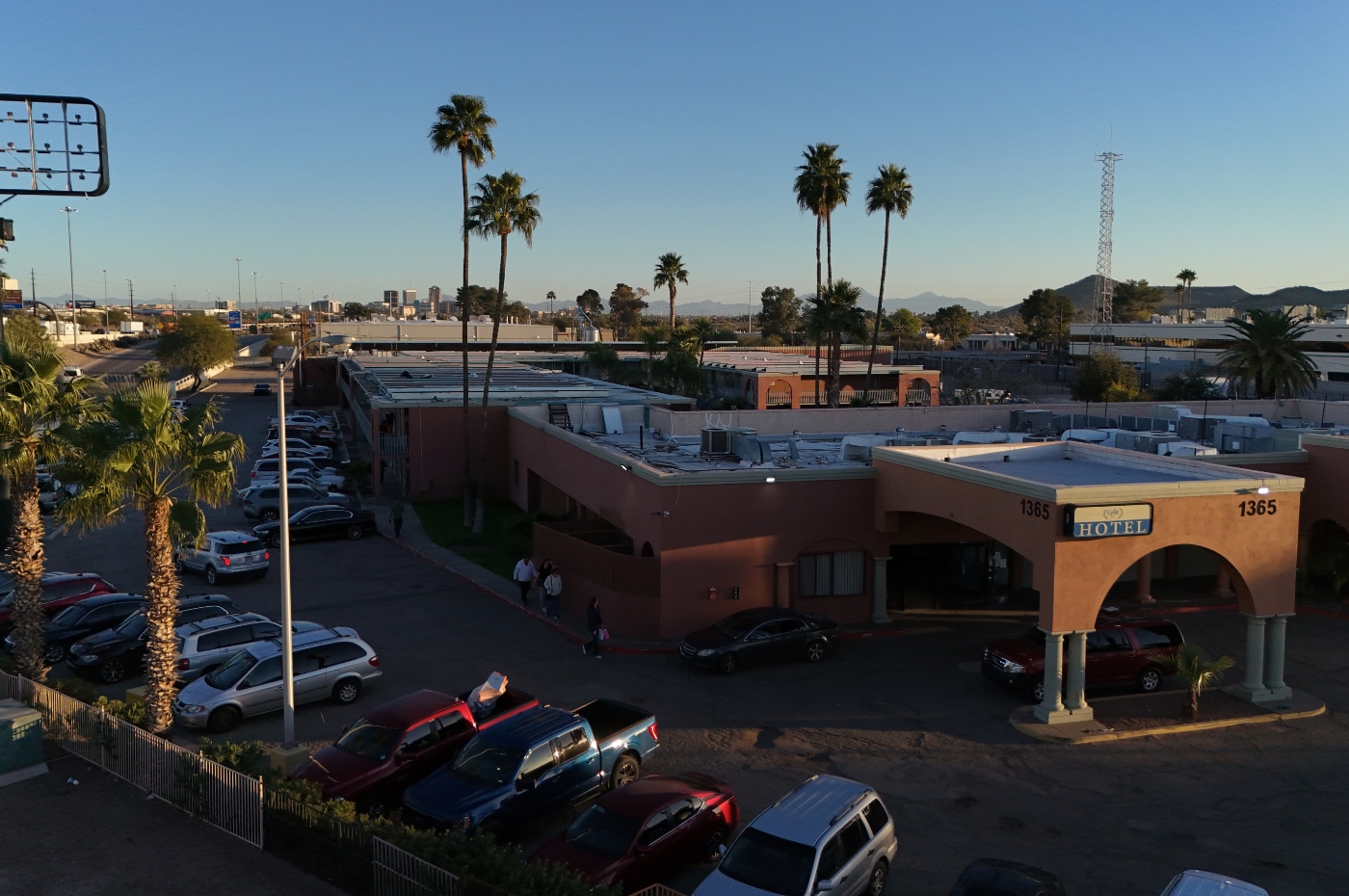 1365 W Grant Rd, Tucson, AZ for sale Primary Photo- Image 1 of 44