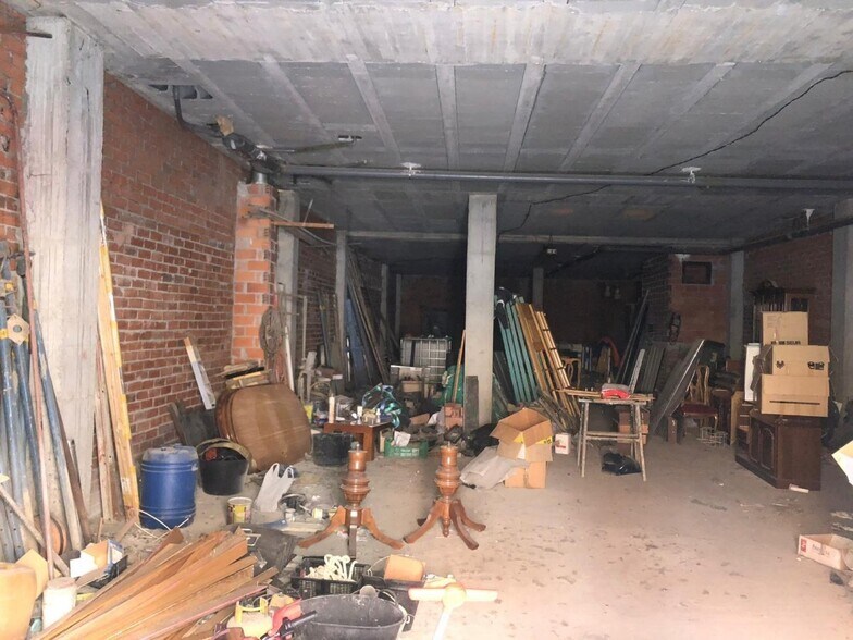 Commerce de détail dans Ponferrada, León à vendre - Photo du bâtiment - Image 2 de 6