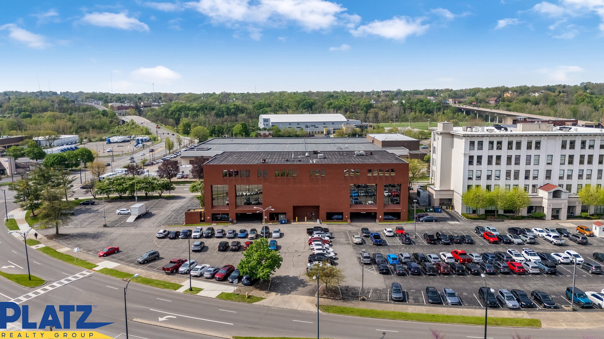 250 E Federal Plz, Youngstown, OH for lease Building Photo- Image 1 of 14