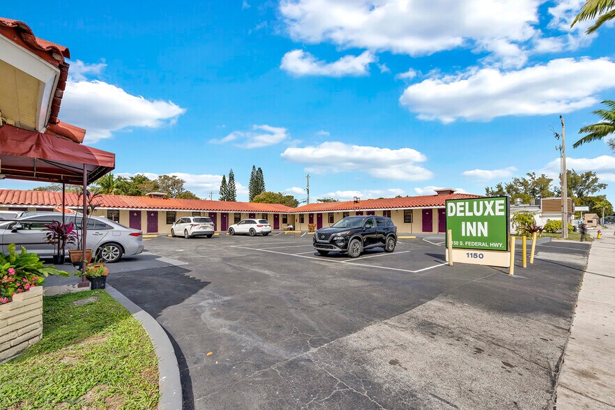 1150 S Federal Hwy, Dania Beach, FL à vendre - Photo du bâtiment - Image 3 de 10