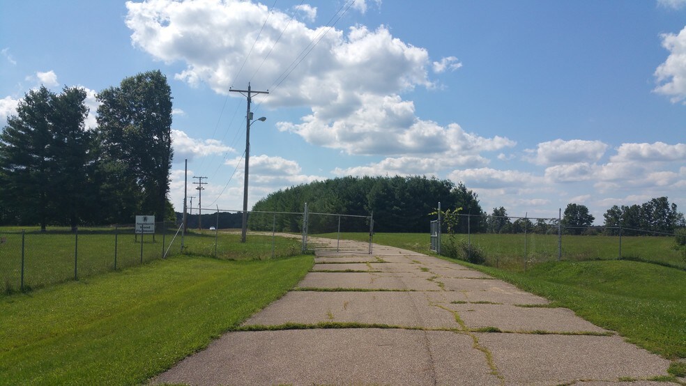 279 Industrial Park Dr, Waverly, OH à vendre - Photo du bâtiment - Image 2 de 7