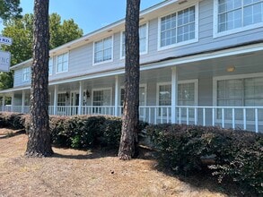 218 Green Acres Rd, Fort Walton Beach, FL for lease Building Photo- Image 2 of 10