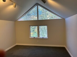 19 Ludlow Rd, Westport, CT for lease Interior Photo- Image 2 of 3