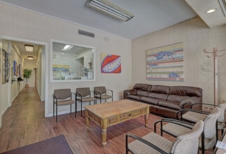 528-538 Bloomfield Ave, Verona, NJ for lease Interior Photo- Image 1 of 23